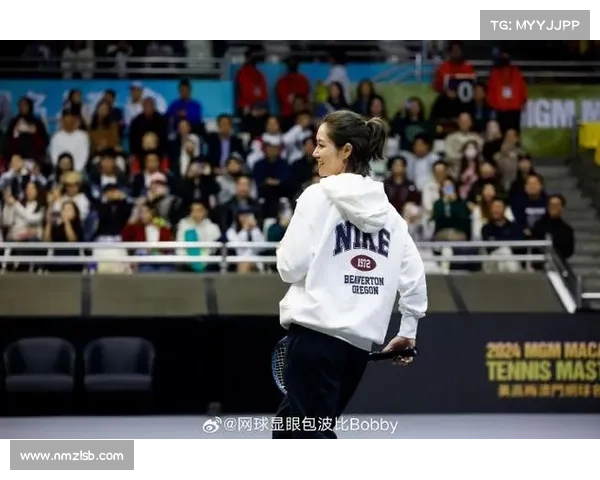 张德培队在澳门网球名人赛中展现出精彩风采 力克对手赢得观众热烈掌声